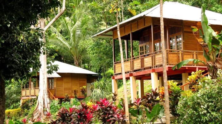 Two Fish Resort Lembeh Bitung Екстер'єр фото