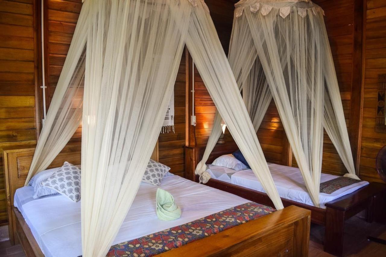 Two Fish Resort Lembeh Bitung Номер фото