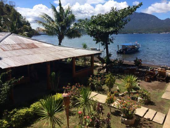 Two Fish Resort Lembeh Bitung Екстер'єр фото