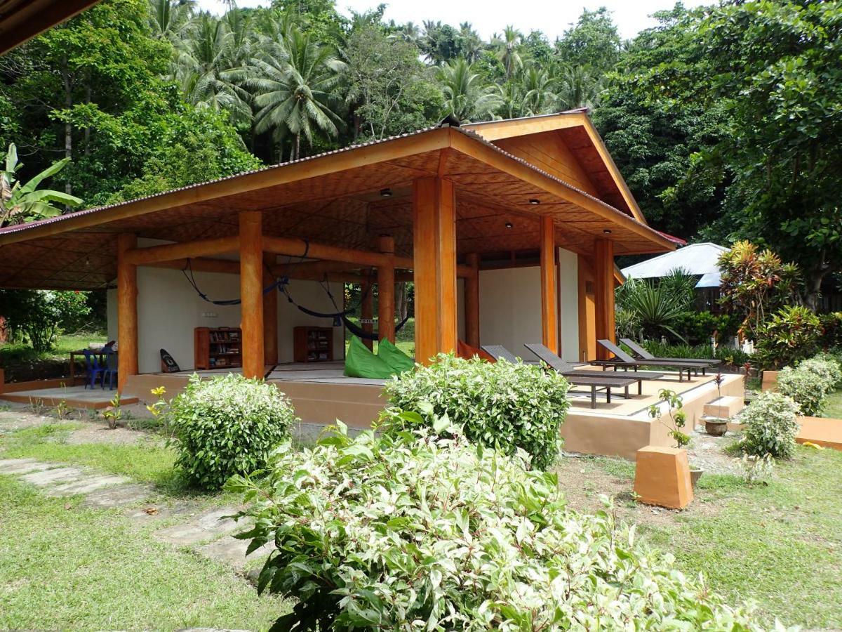 Two Fish Resort Lembeh Bitung Екстер'єр фото