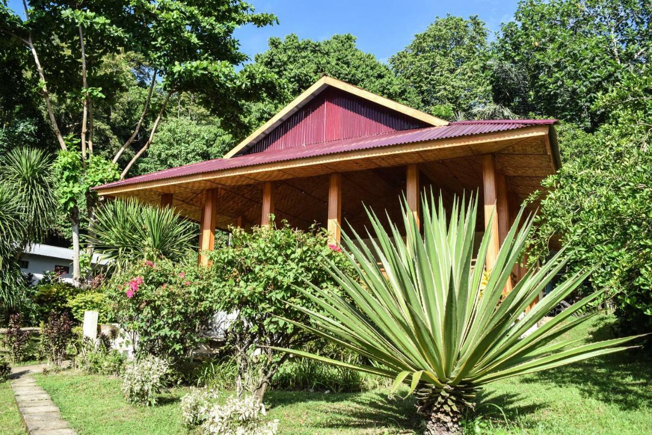 Two Fish Resort Lembeh Bitung Екстер'єр фото